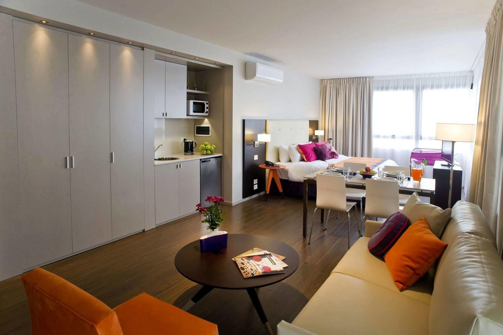Bulnes Eco Suites Buenos Aires Exterior photo